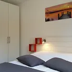 Alouette France 아파트 페삭
